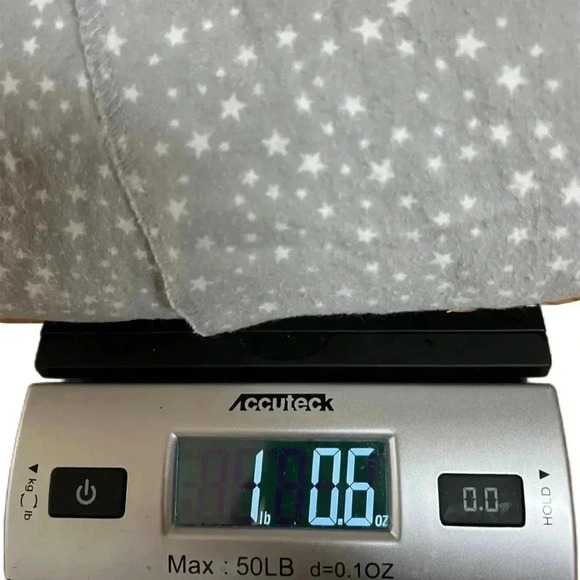 Receiving blankets and burp cloth bundle - Picture 7 of 8